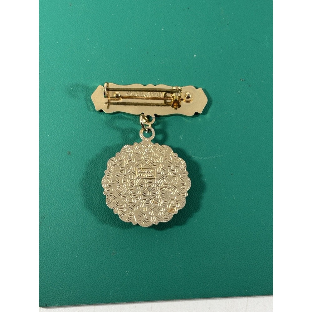 VINTAGE 1950s Souvenir OTPUST MOUNT ST. MACRINA JUBILEE PIN GERMANY Catholic - Picture 2 of 3